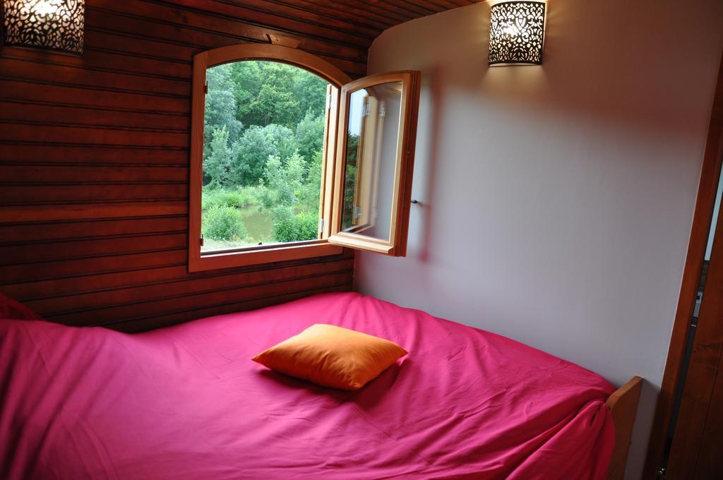 La Bergerie Bed & Breakfast Pollionnay Exterior photo